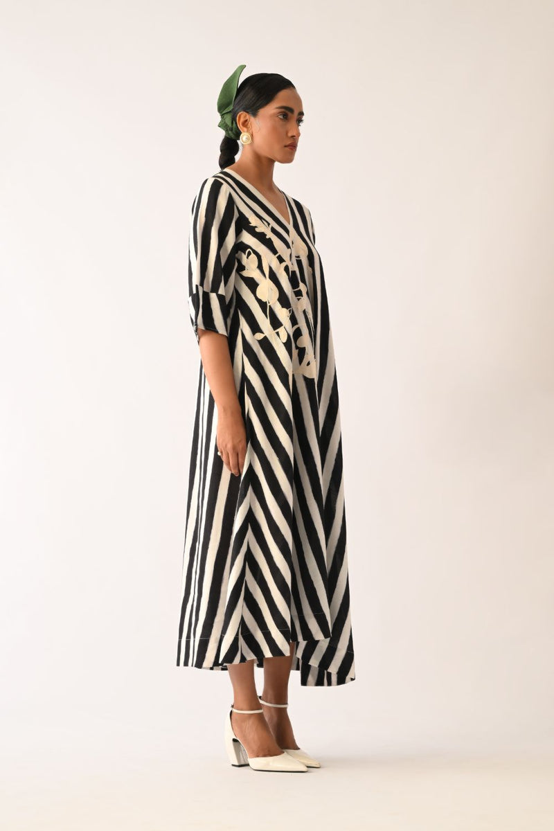 Revolt B&W Mayflower Appliqué Dress cotton dress by O'Frida in black & white for women Worldwide