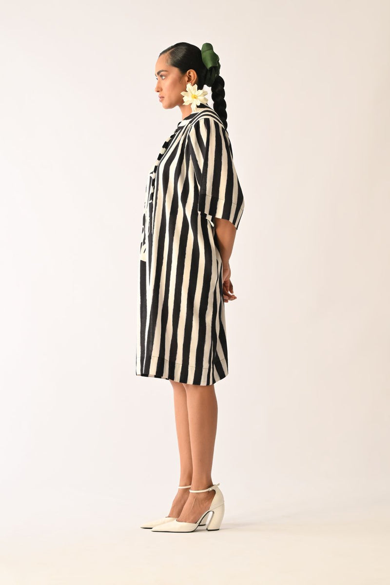 Revolt B&W Beach Appliqué Dress cotton dress by O'Frida in black & white for women Worldwide
