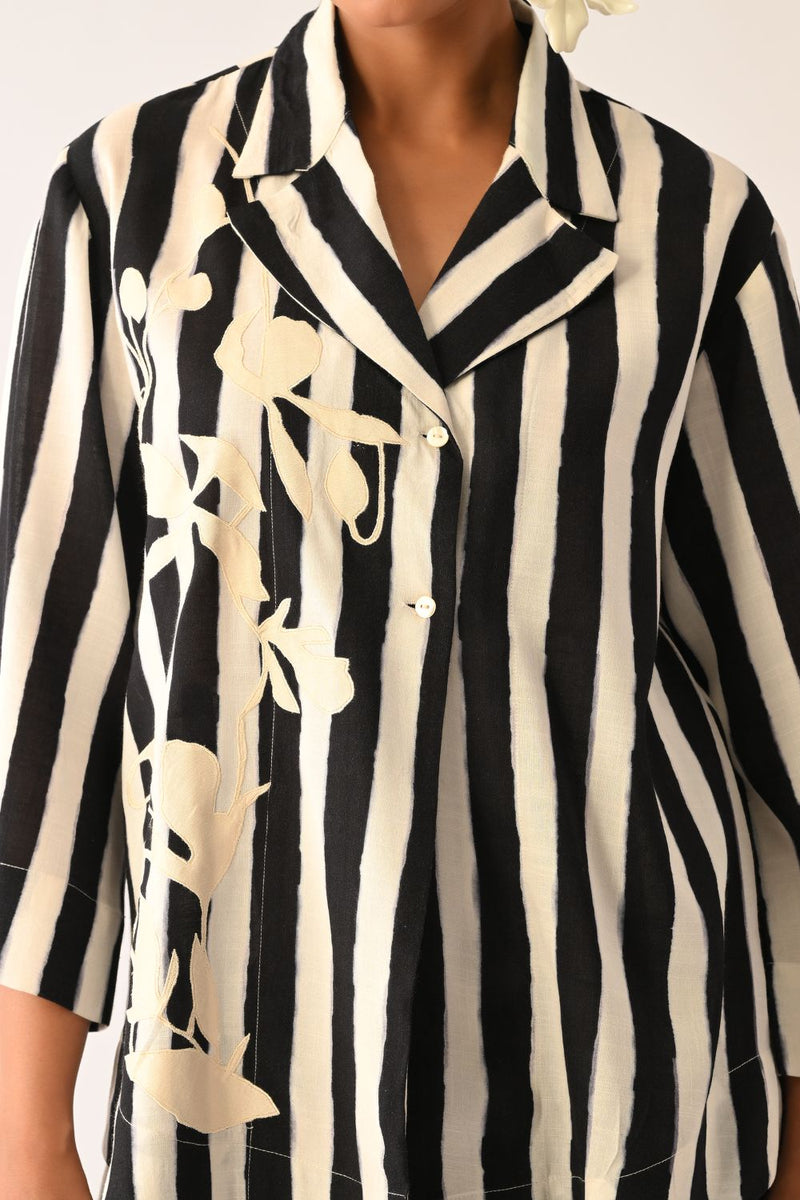 Revolt B&W Psyflora Appliqué Jacket cotton jacket/overlay by O'Frida in black & white for women Worldwide