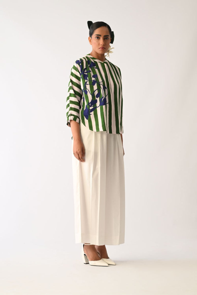Revolt G Rj Appliqué Top cotton top/shirt by O'Frida in green & white for women Worldwide