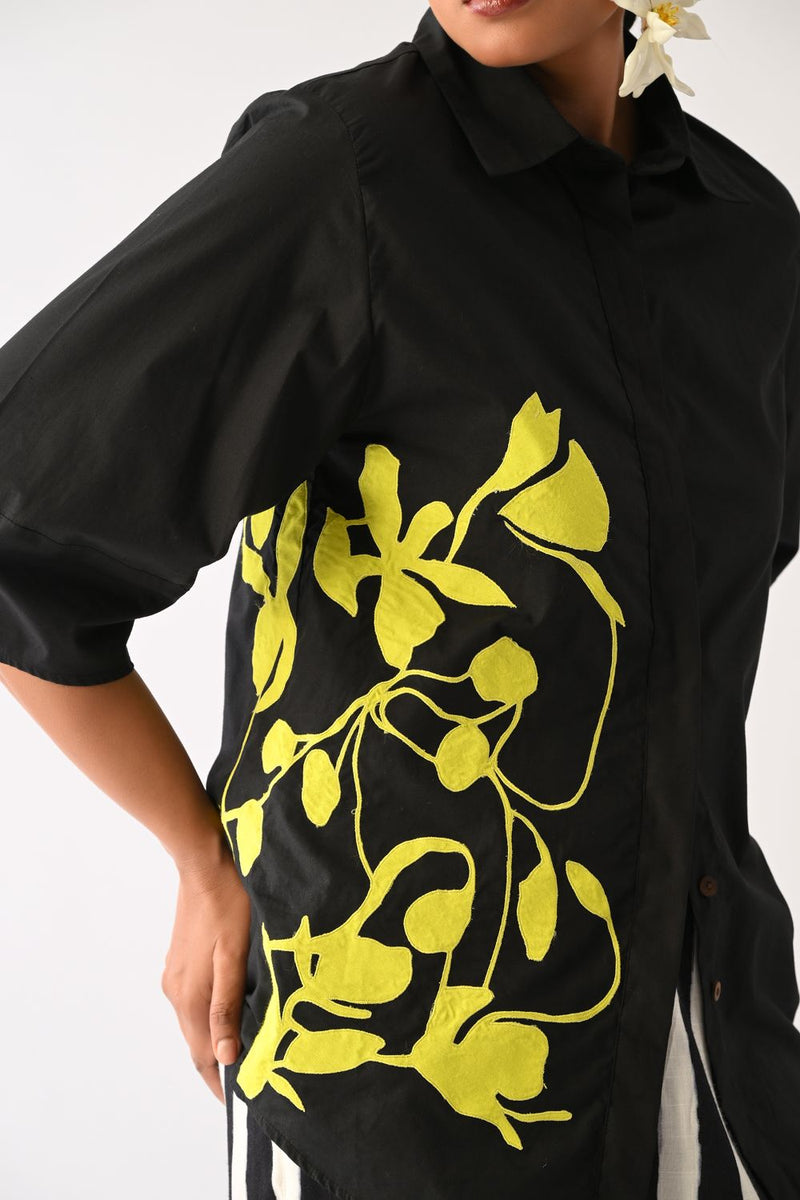 Mono Black Lantern Sleeve Appliqué Top poplin top/shirt by O'Frida in all-black for women Worldwide
