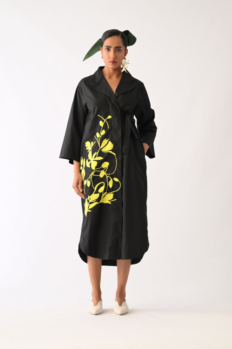 Mono Black Wrap Appliqué Dress poplin dress by O'Frida in all-black for women Worldwide