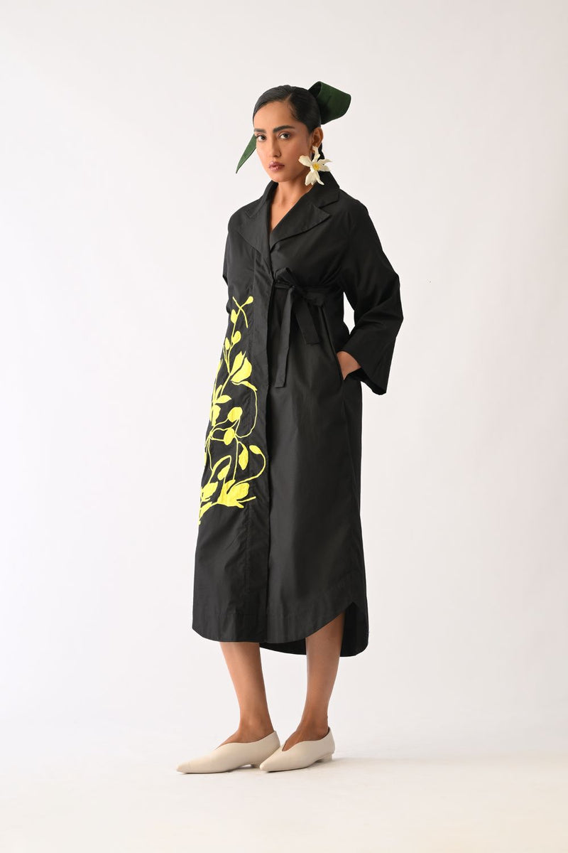 Mono Black Wrap Appliqué Dress poplin dress by O'Frida in all-black for women Worldwide