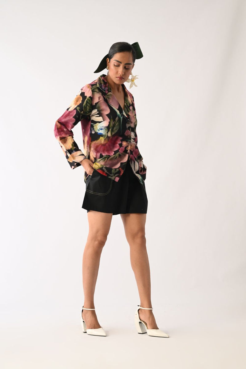 Black Shorts poplin shorts-for-women by O'Frida in all-black for women Worldwide