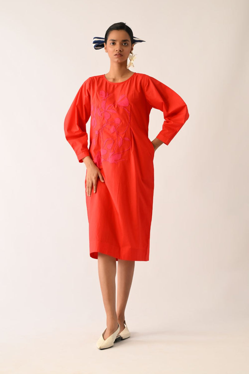Mono Crimson Midi Gathered Appliqué Dress poplin dress by O'Frida in crimson for women Worldwide