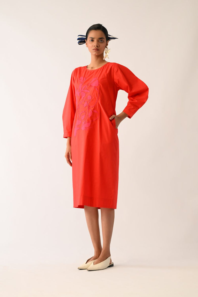 Mono Crimson Midi Gathered Appliqué Dress poplin dress by O'Frida in crimson for women Worldwide
