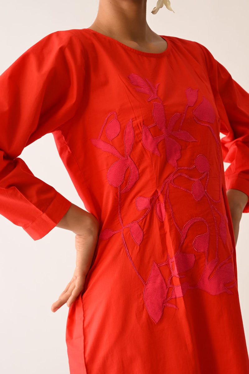 Mono Crimson Midi Gathered Appliqué Dress poplin dress by O'Frida in crimson for women Worldwide