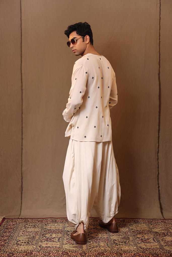 Off-White EMB Back Club Overlap Set (2 PCS)