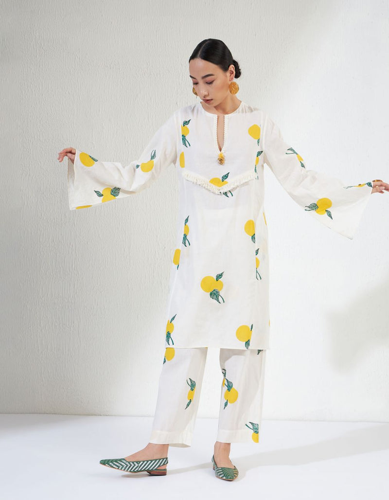 VEERA SET 1 cotton by Aavidi in white color for women Worldwide