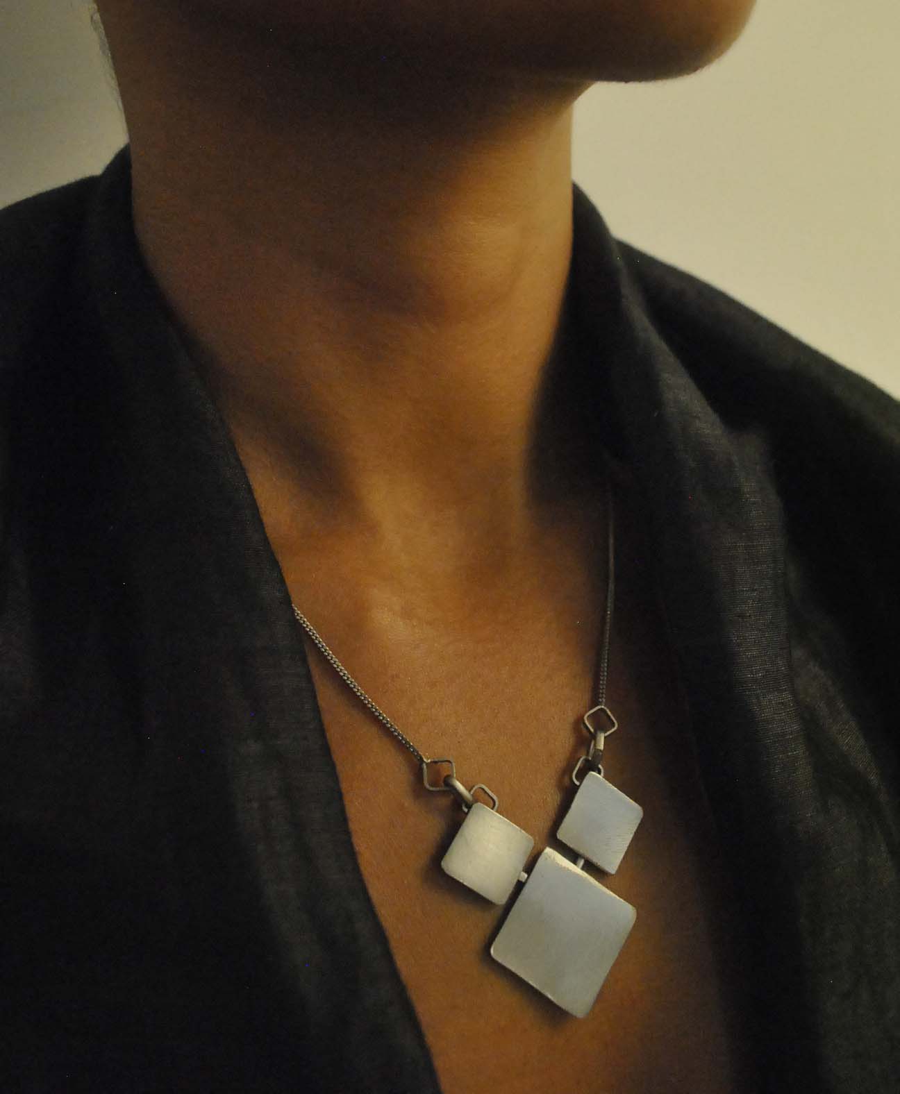 CESTICA PENDANT-CHAIN - 2