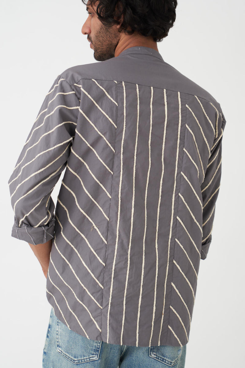 DIAGONAL EMB. SHIRT - GREY