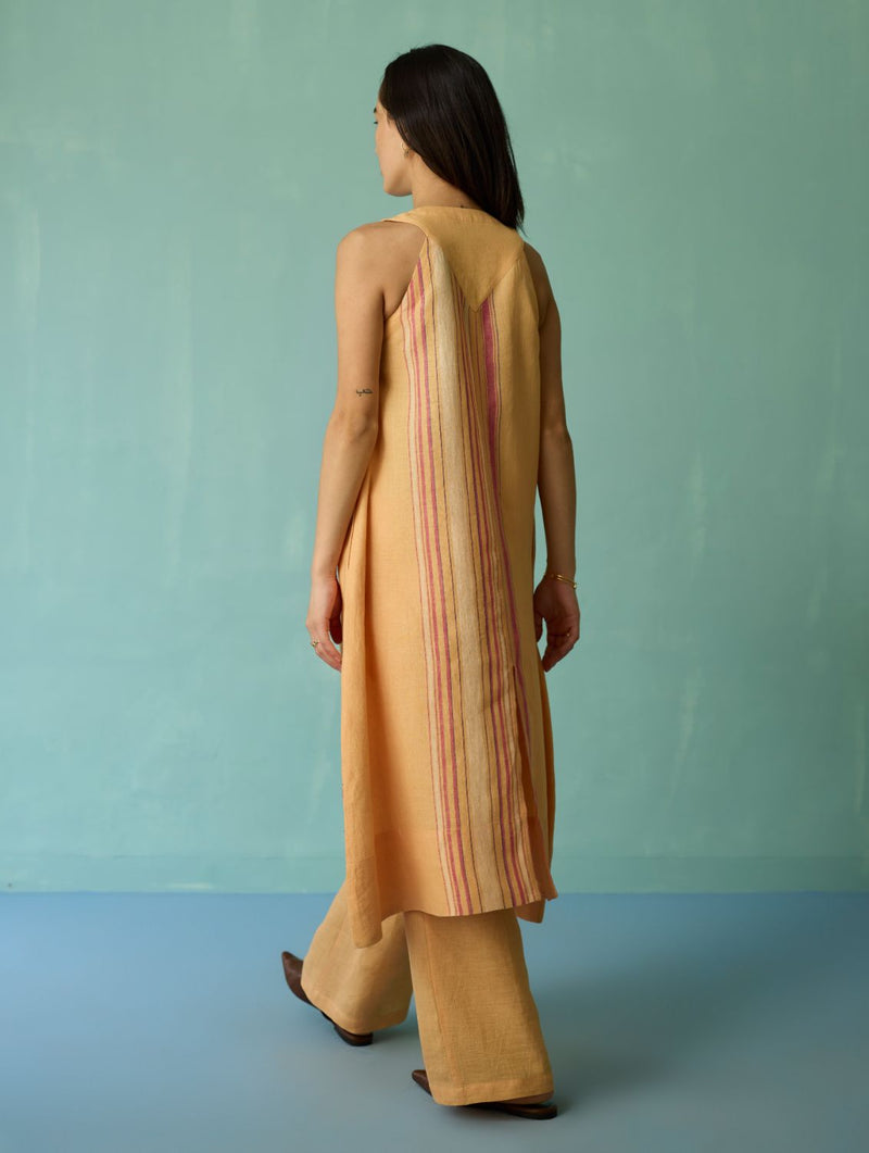 Vanya Border Linen Sleeveless Kurta Set - Apricot linen light kurta set by Manan in apricot for women Worldwide