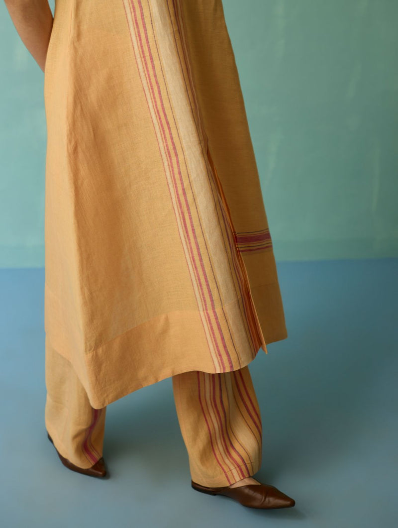 Vanya Border Linen Sleeveless Kurta - Apricot linen light kurta set by Manan in apricot for women Worldwide