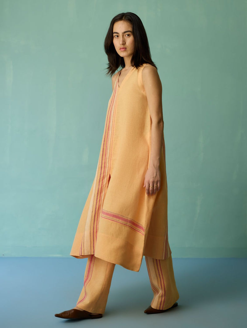 Vanya Border Linen Sleeveless Kurta - Apricot linen light kurta set by Manan in apricot for women Worldwide