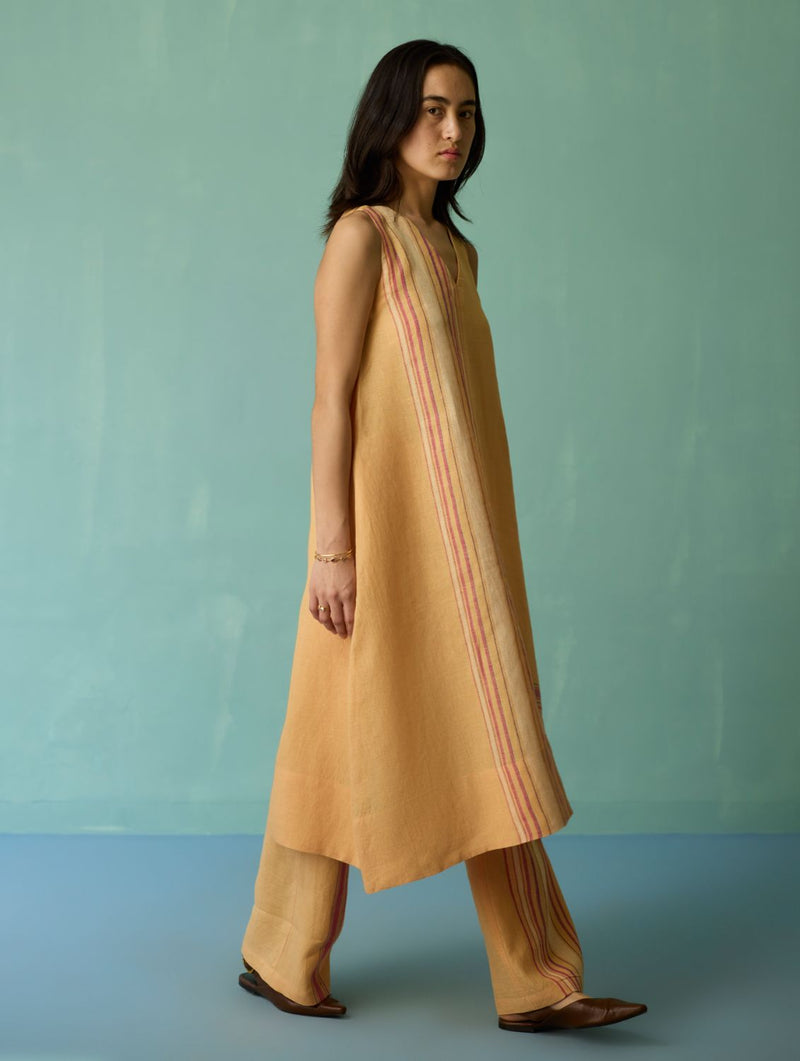 Vanya Border Linen Sleeveless Kurta - Apricot linen light kurta set by Manan in apricot for women Worldwide