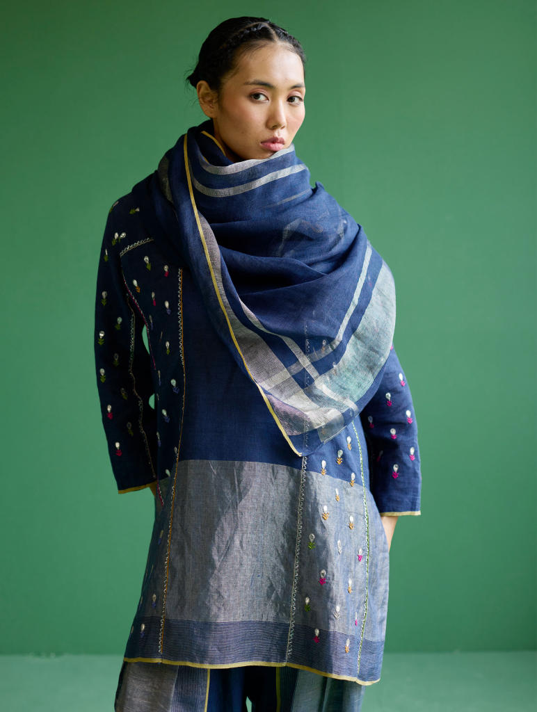 Shuri Metallic Linen Dupatta - Navy linen by Manan in ivory color for women Worldwide