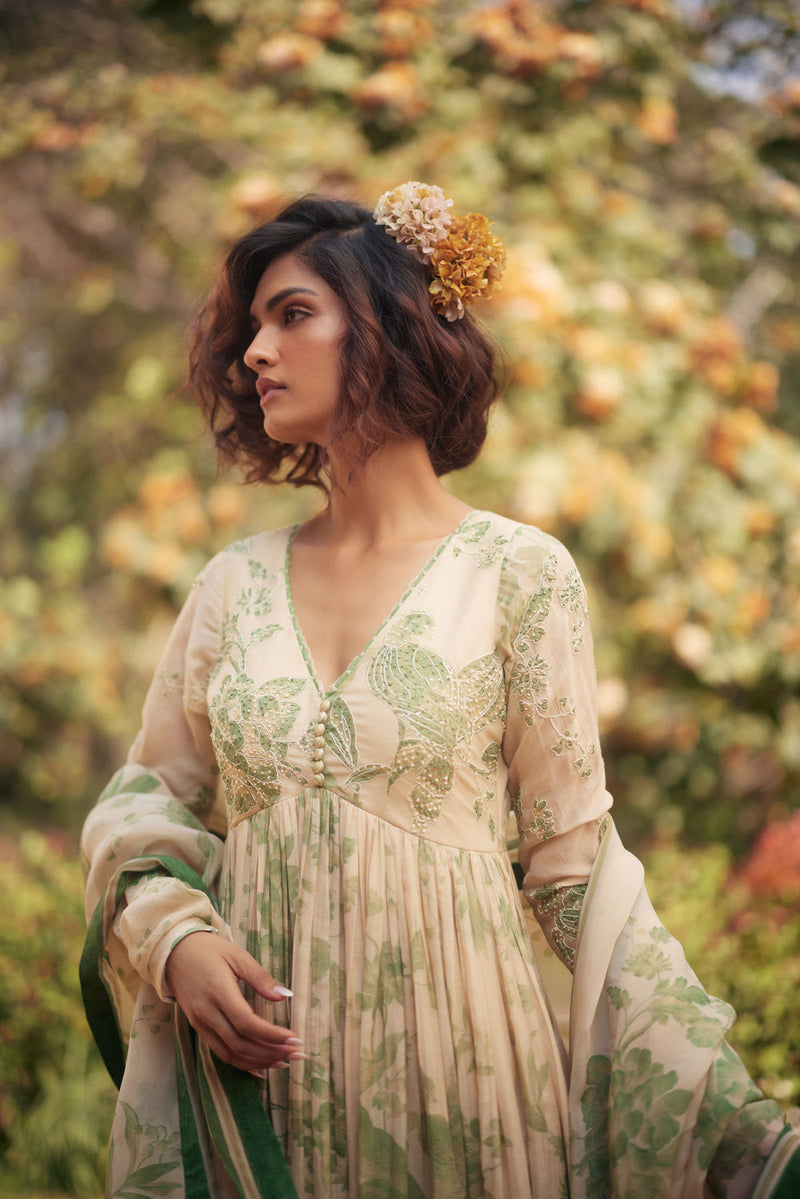 Fern Anarkali Set chanderi by Paulmi & Harsh in green, ivory for women Worldwide