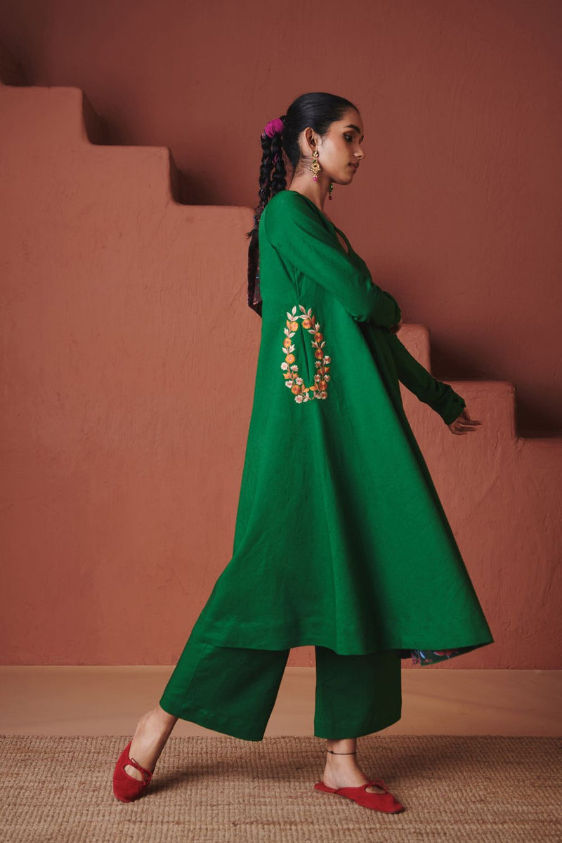 Panna Linen Embroidered Pocket Kurta Set cotton by Saphed in green color for women Worldwide