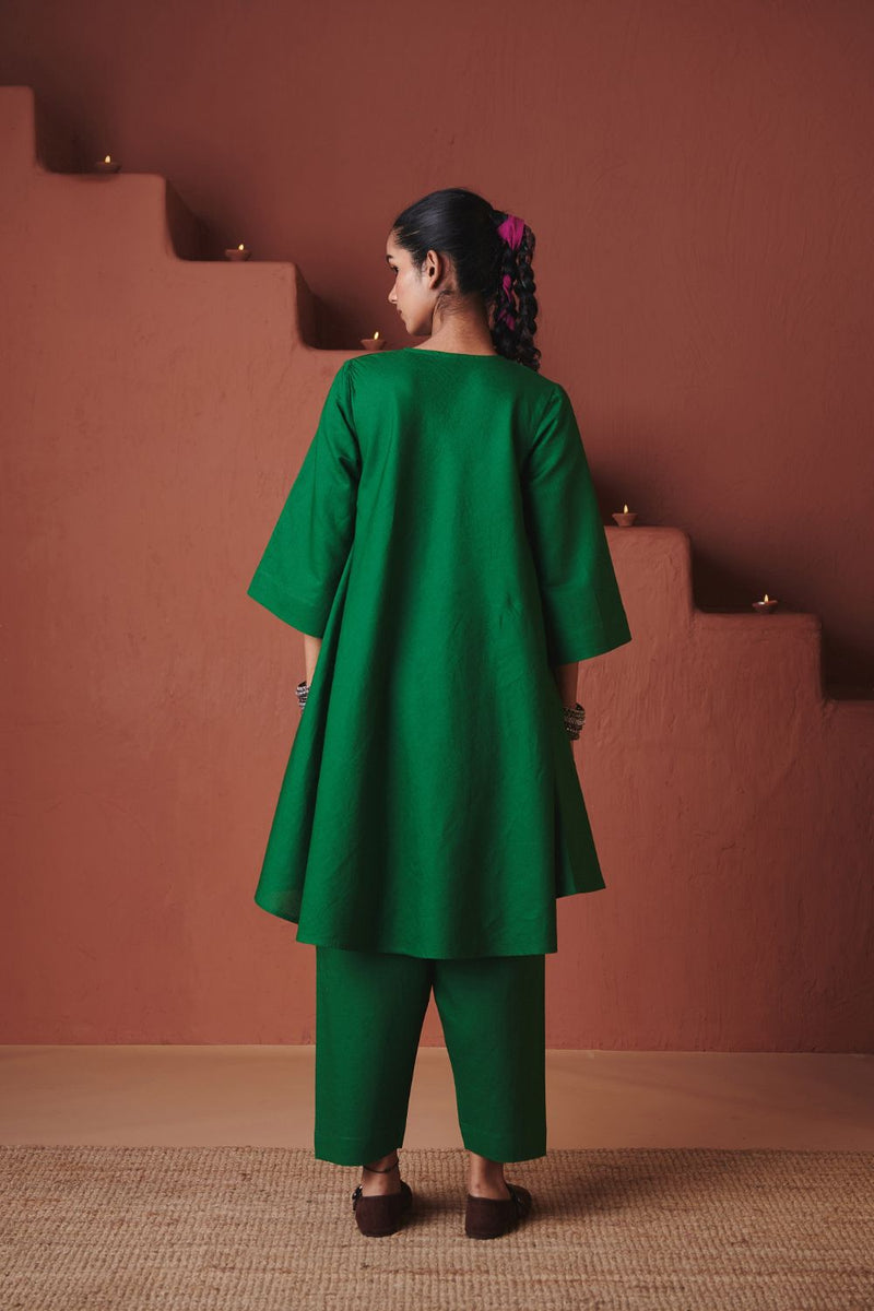 Panna Linen Pheran Kurta Set cotton by Saphed in green color for women Worldwide