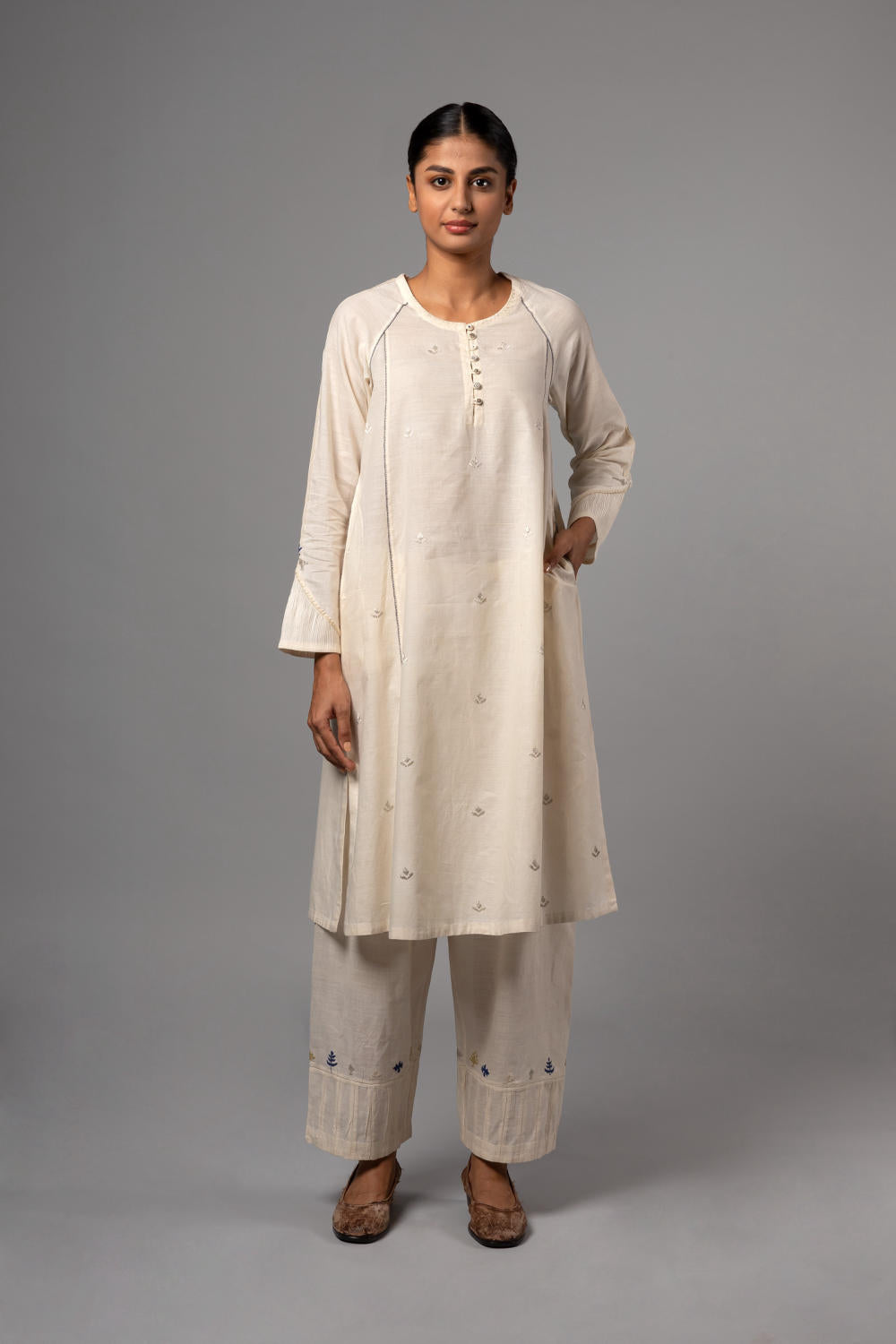 Panna Hajar Kurta