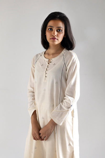 Panna Hajar Kurta