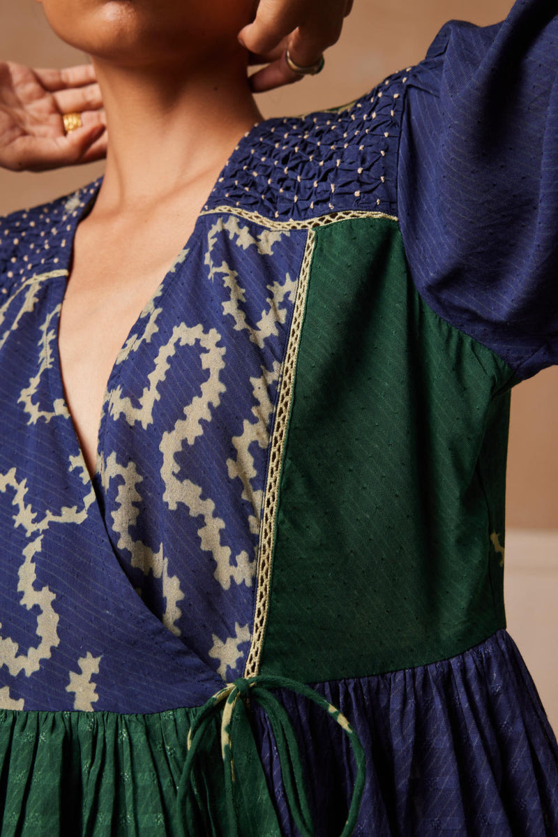 Poem top-(Indigo-Emerald Spiral) cotton by CORD for women Worldwide
