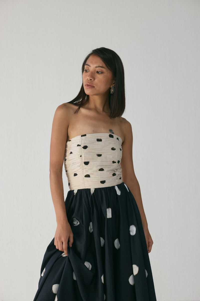 Porto Strapless Dress satin by YAM in black color for women Worldwide