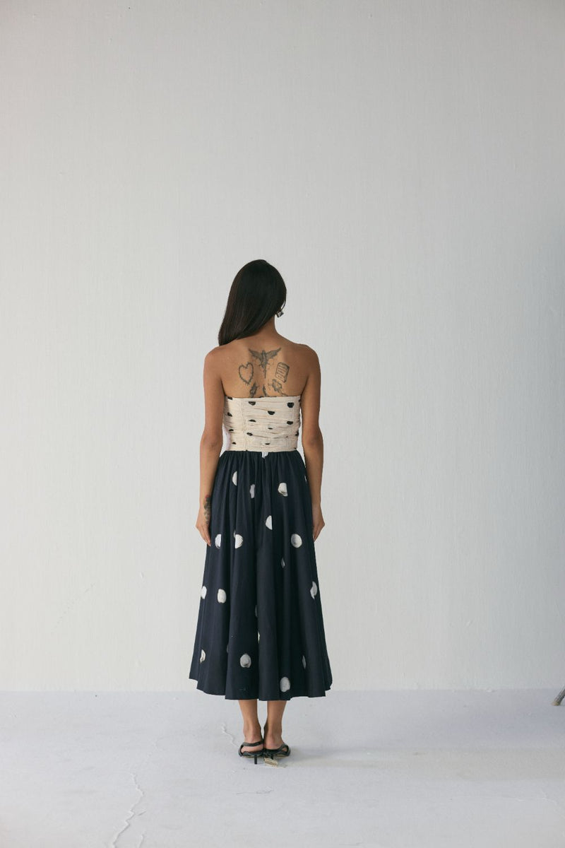 Porto Strapless Dress satin by YAM in black color for women Worldwide