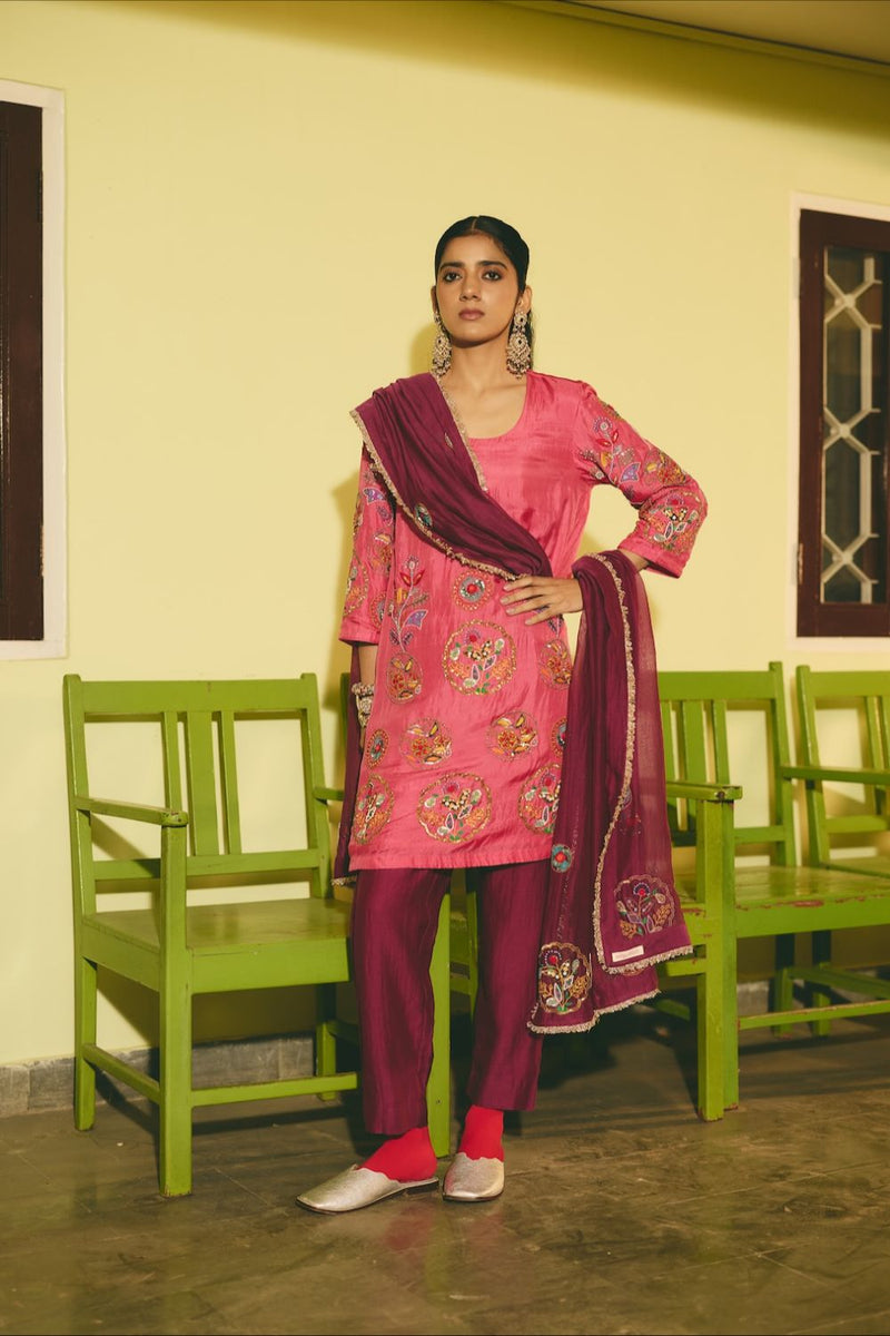 RANGTARA & JAMUNI KURTA & PANT silk by Rashika Mittal in multi color for women Worldwide