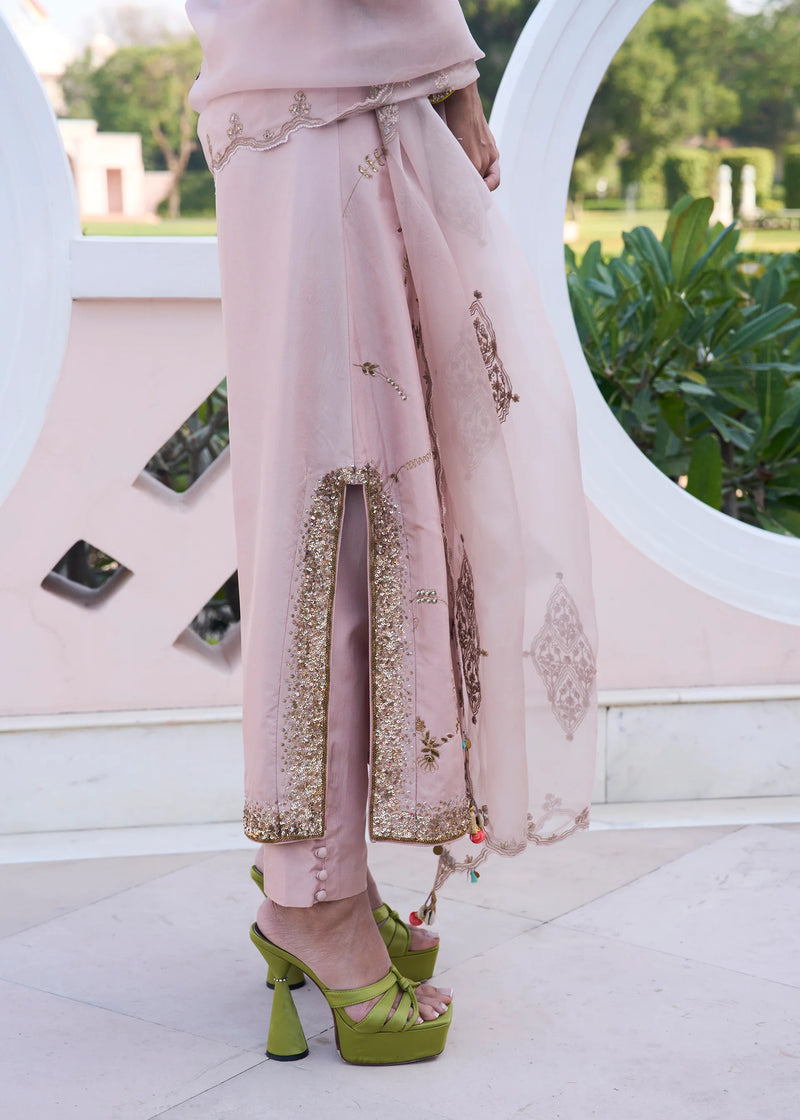 Retro Raani Champagne Pink Jaal Kurta Set silk, silk organza kurta/kurta set by Rajiramniq in pink for women Worldwide