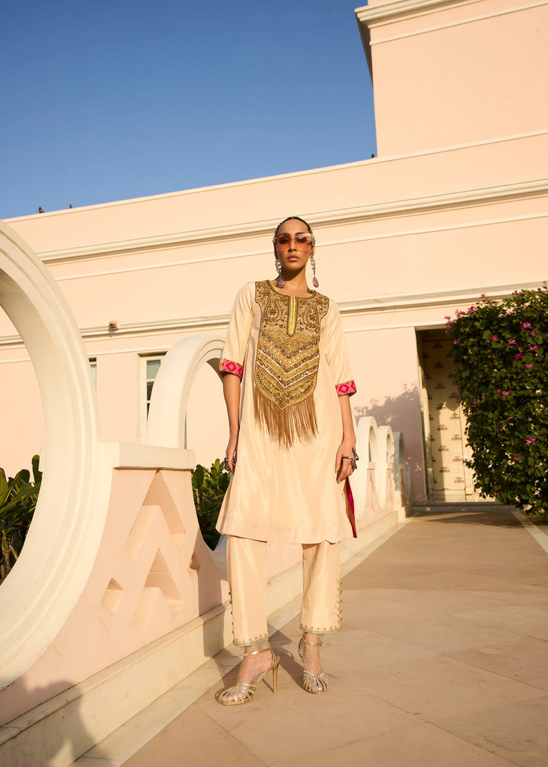Retro Raani Tissue yoke Kurta set silk kurta/kurta set by Rajiramniq in ivory for women Worldwide