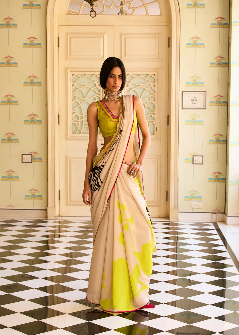 Retro Raani Beige Floral Printed Saree Set silk, crepe saree by Rajiramniq in beige for women Worldwide