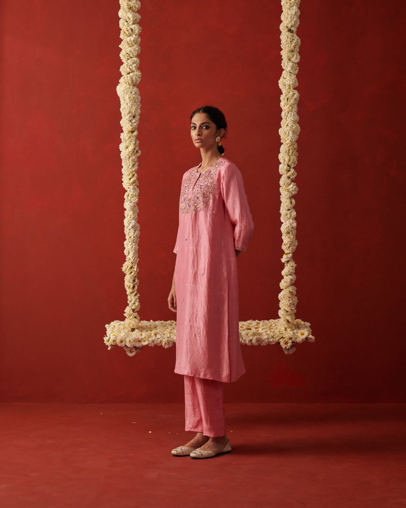 RUHANI & NILOFER KURTA & PANT georgette by Rashika Mittal in pink color for women Worldwide