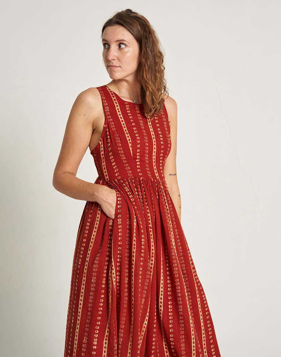 Red Blossom midi Dress