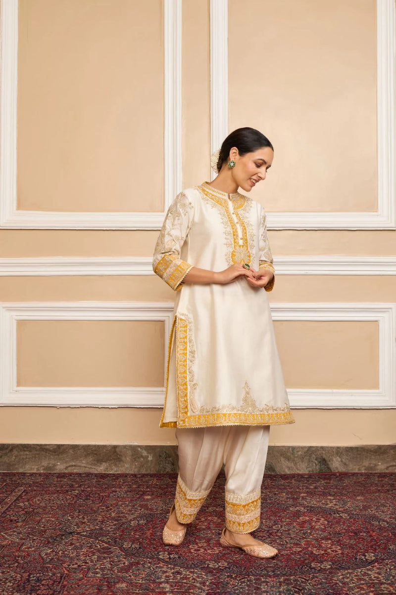 Resham Straight kurta with salwar and dupatta-Daisy Ivory silk by SHEETAL BATRA in ivory color for women Worldwide