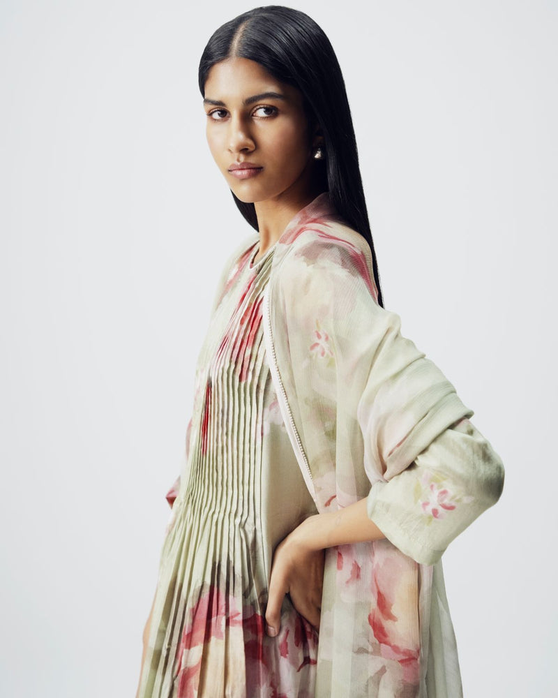 Roos Pintucks Kurta Set silk by YAM in green color for women Worldwide