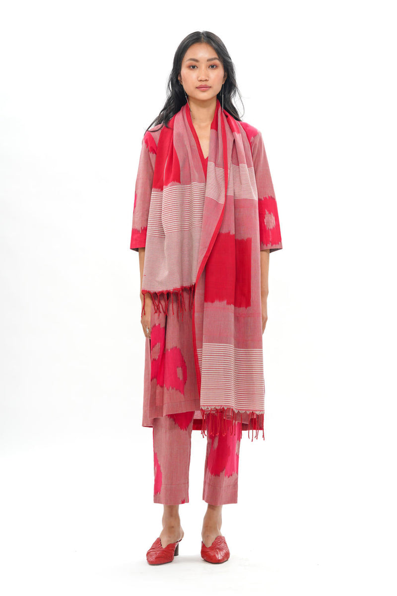 SAKURA KURTA 100% cotton by Translate - Handwoven Ikat in pink color for women Worldwide