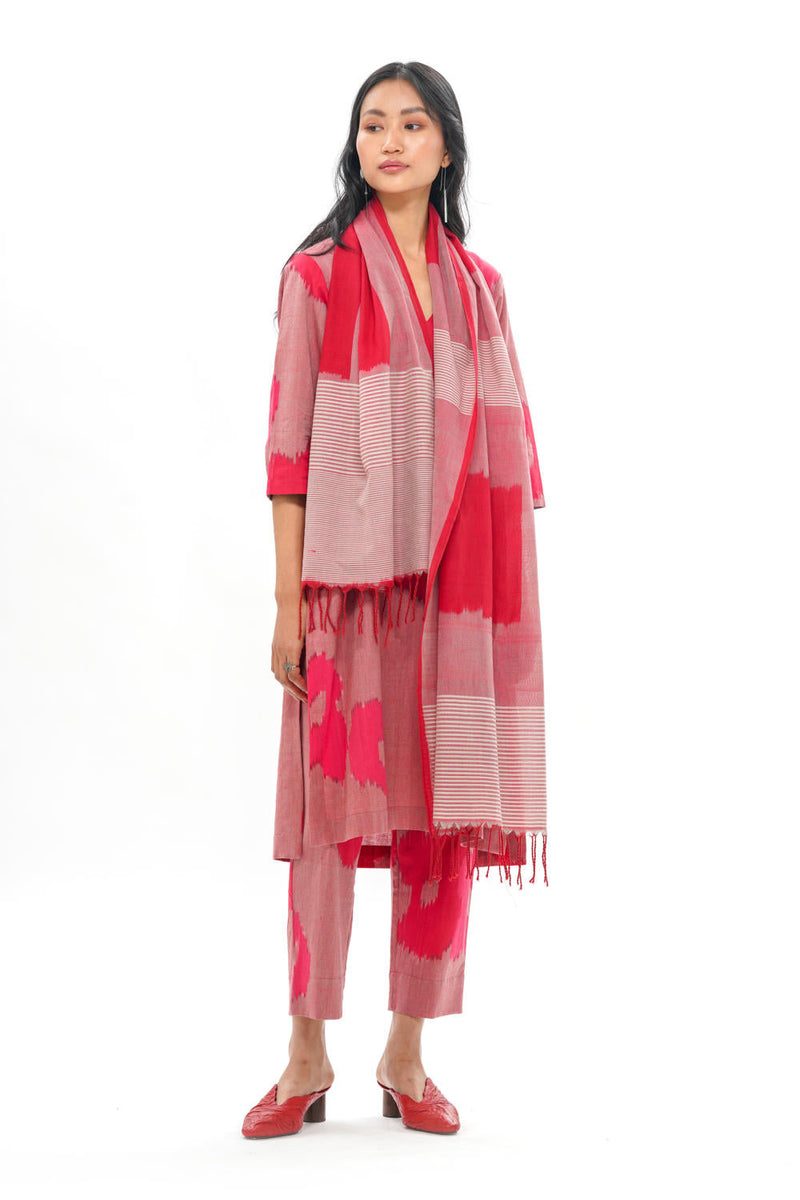 SAKURA KURTA 100% cotton by Translate - Handwoven Ikat in pink color for women Worldwide