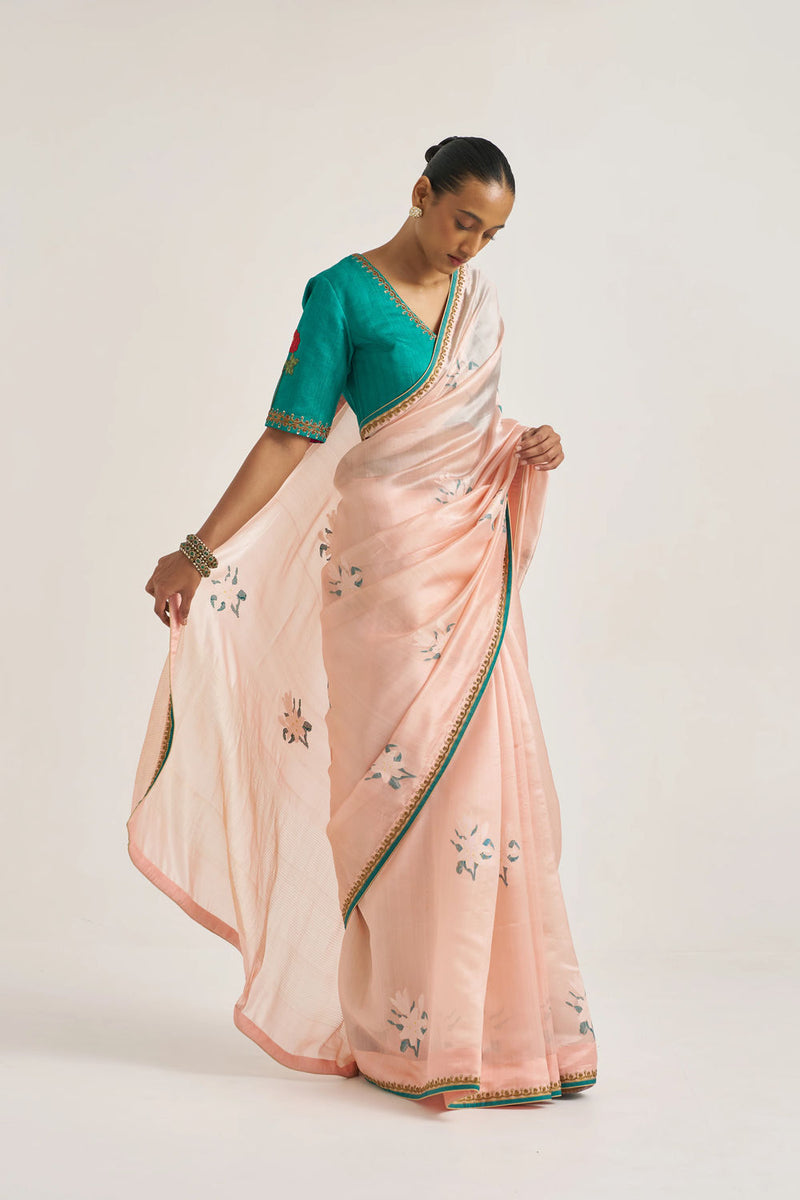 Shagufta Sari handwoven mulberry silk by Suparna Som in red for women Worldwide