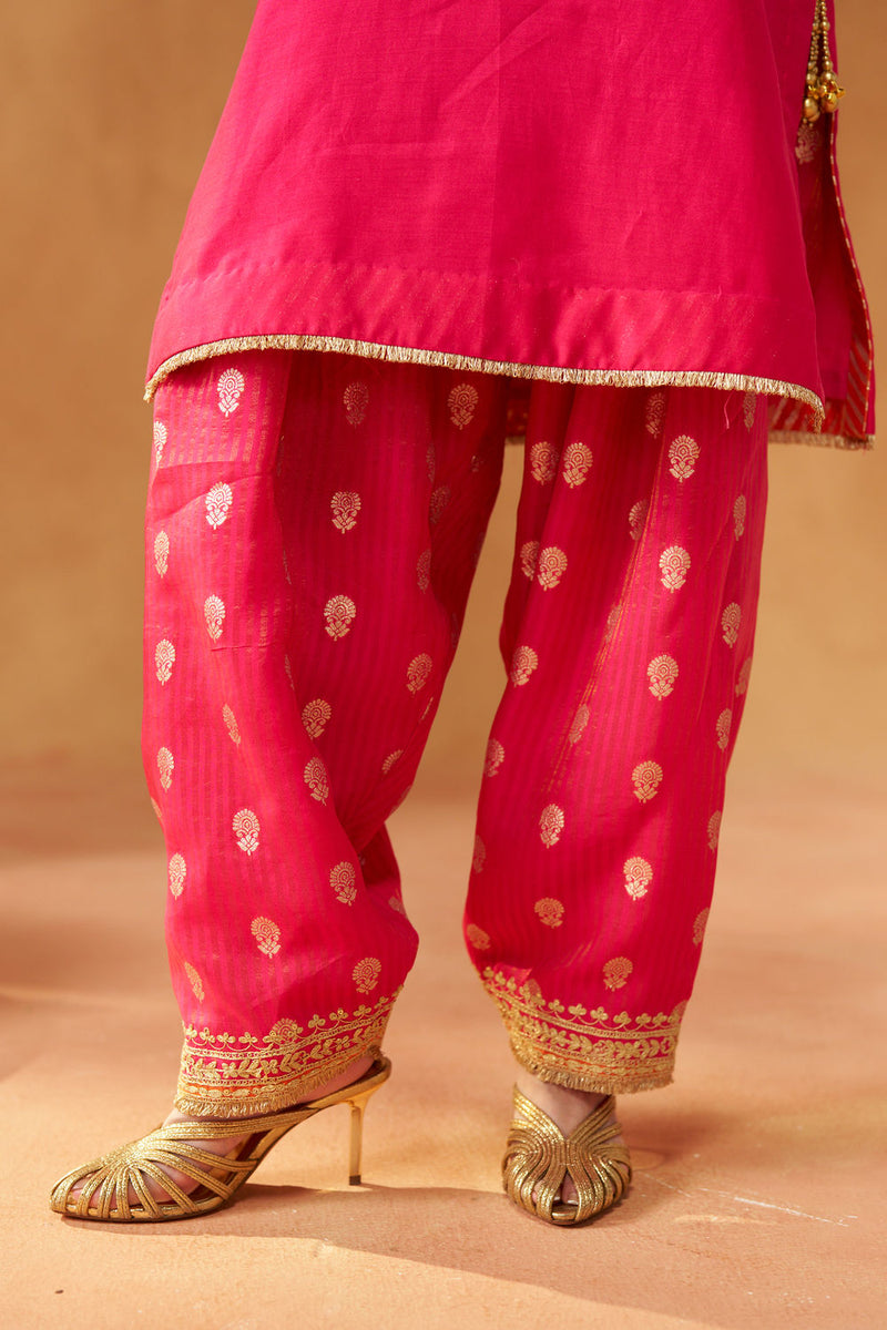 Adeela Hotpink Kurta with Salwar and Dupatta silk chanderi kurta/kurta set by SHEETAL BATRA in pink for women Worldwide