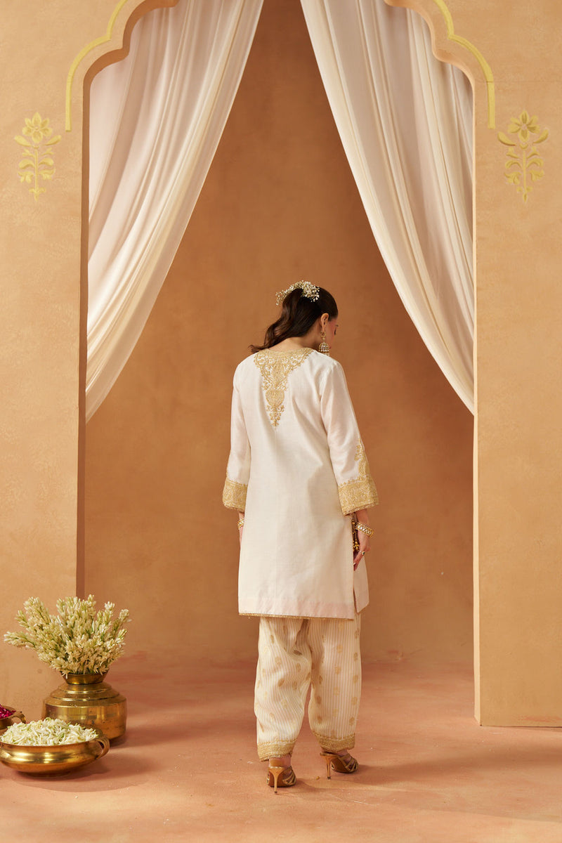 Adeela Daisy Ivory Kurta with Salwar and Dupatta silk chanderi kurta/kurta set by SHEETAL BATRA in ivory for women Worldwide