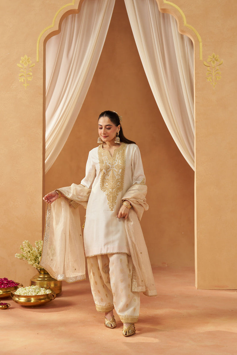 Adeela Daisy Ivory Kurta with Salwar and Dupatta silk chanderi kurta/kurta set by SHEETAL BATRA in ivory for women Worldwide