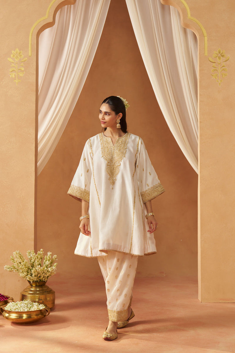 Maahgul Daisy Ivory Kalidaar Chauga with Salwar and Dupatta silk chanderi kurta/kurta set by SHEETAL BATRA in ivory for women Worldwide