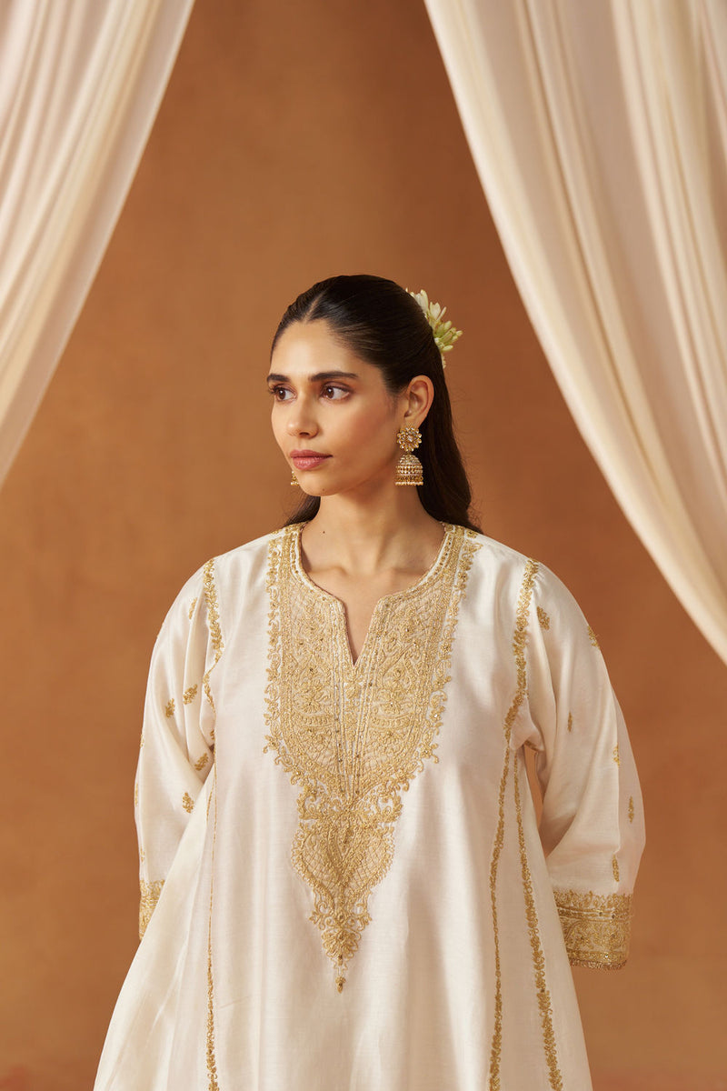 Maahgul Daisy Ivory Kalidaar Chauga with Salwar and Dupatta silk chanderi kurta/kurta set by SHEETAL BATRA in ivory for women Worldwide