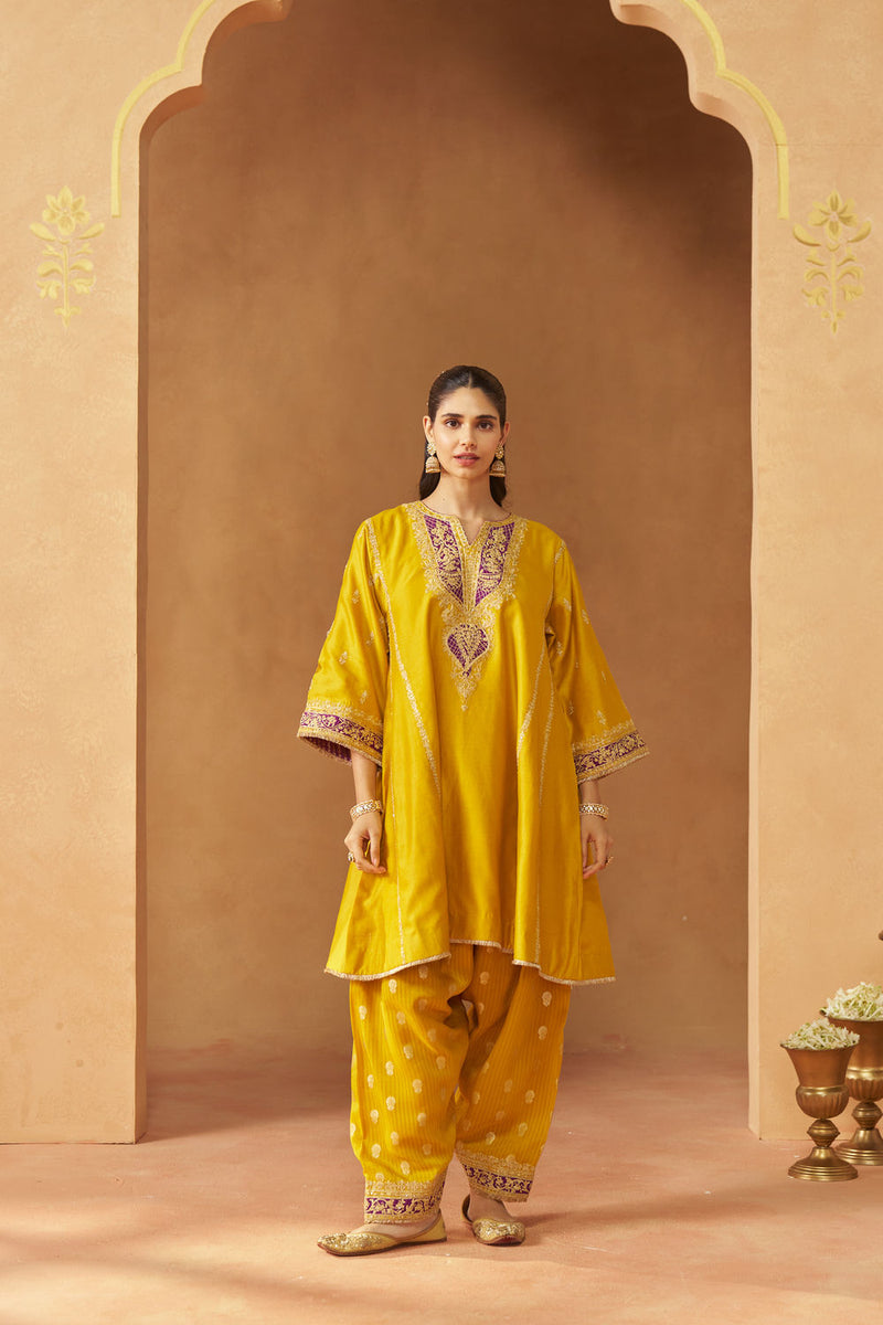 Maahgul Mustard Kalidaar Chauga with Salwar with Dupatta silk chanderi kurta/kurta set by SHEETAL BATRA in mustard for women Worldwide