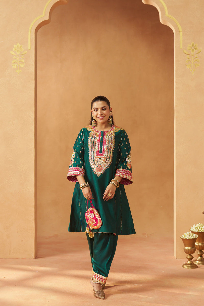 Riva emerald green chauga with salwar silk chanderi kurta/kurta set by SHEETAL BATRA in green for women Worldwide
