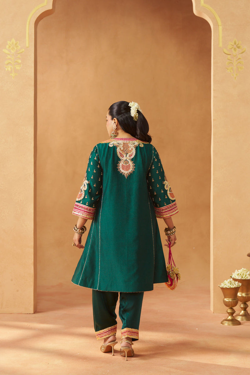 Riva emerald green chauga with salwar silk chanderi kurta/kurta set by SHEETAL BATRA in green for women Worldwide