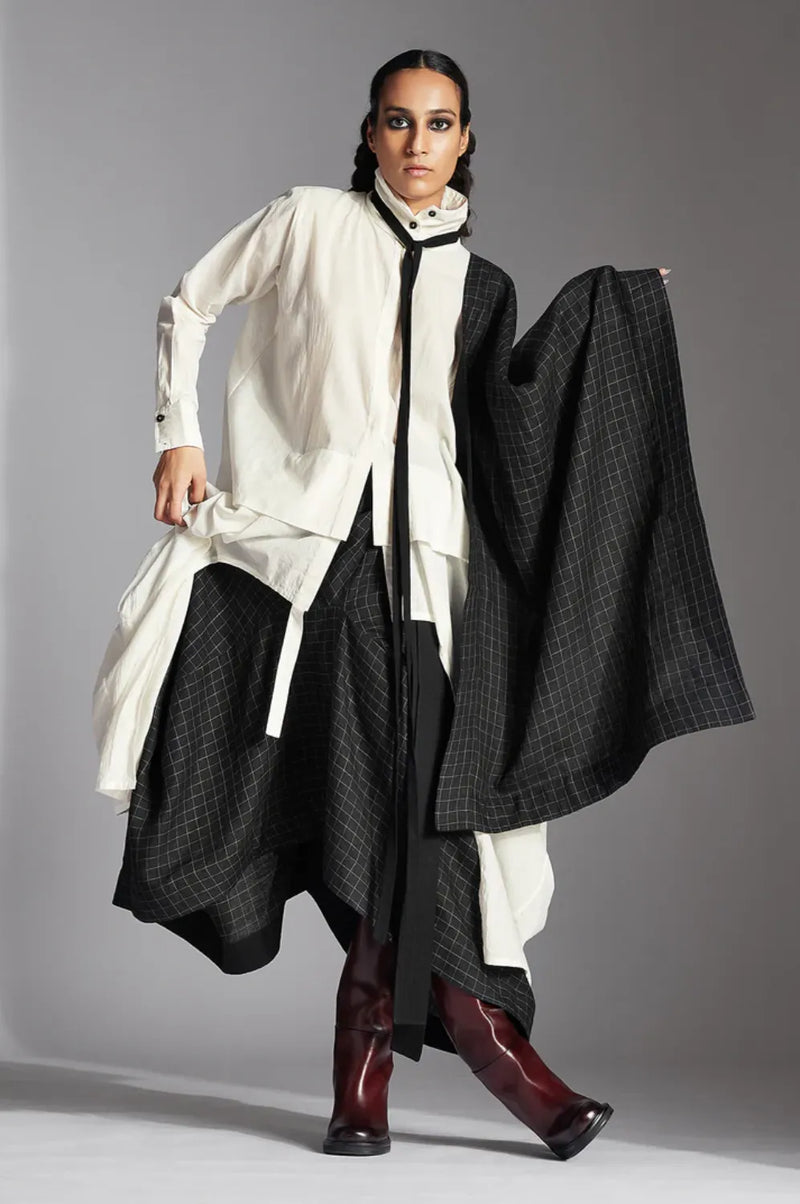 Kael Sari Skirt-Black and White by Chola in black color for women Worldwide
