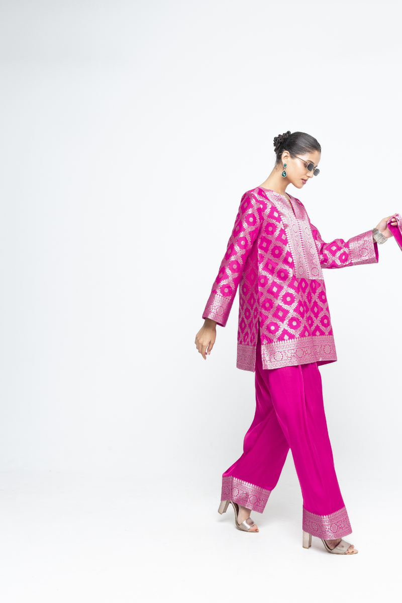Seerat - Brocade Jaal Silk Kurta with Farshi set - Pink satin by SOBARIKO in pink color for women Worldwide