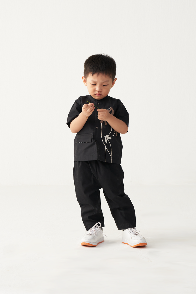 KIDS POPPY APPLIQUE SHIRT-BLACK